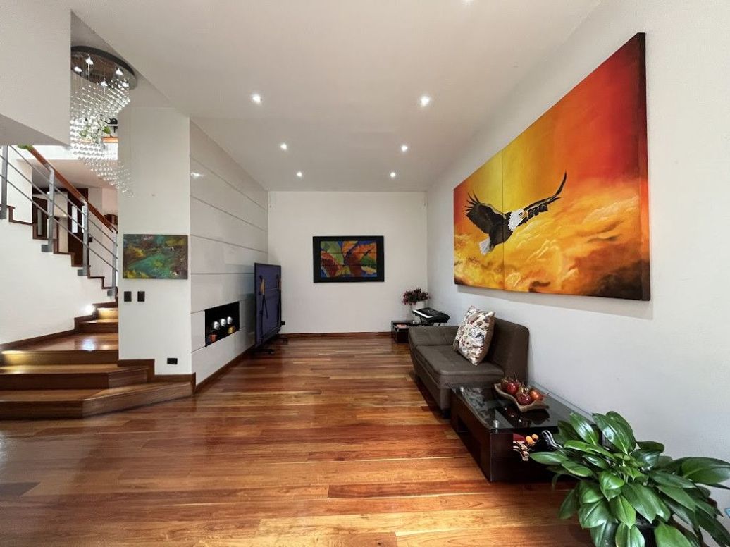 Casa de 4 alcobas en venta en Casa Blanca Suba, Bogotá, 287 m² · foto 3 de 20