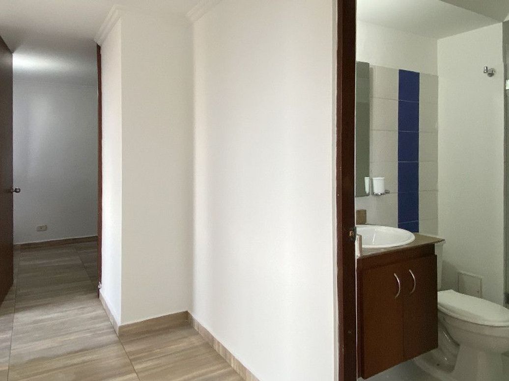 Apartamento de 3 alcobas en venta en A.S.D., Bogotá, 53 m² · foto 13 de 20
