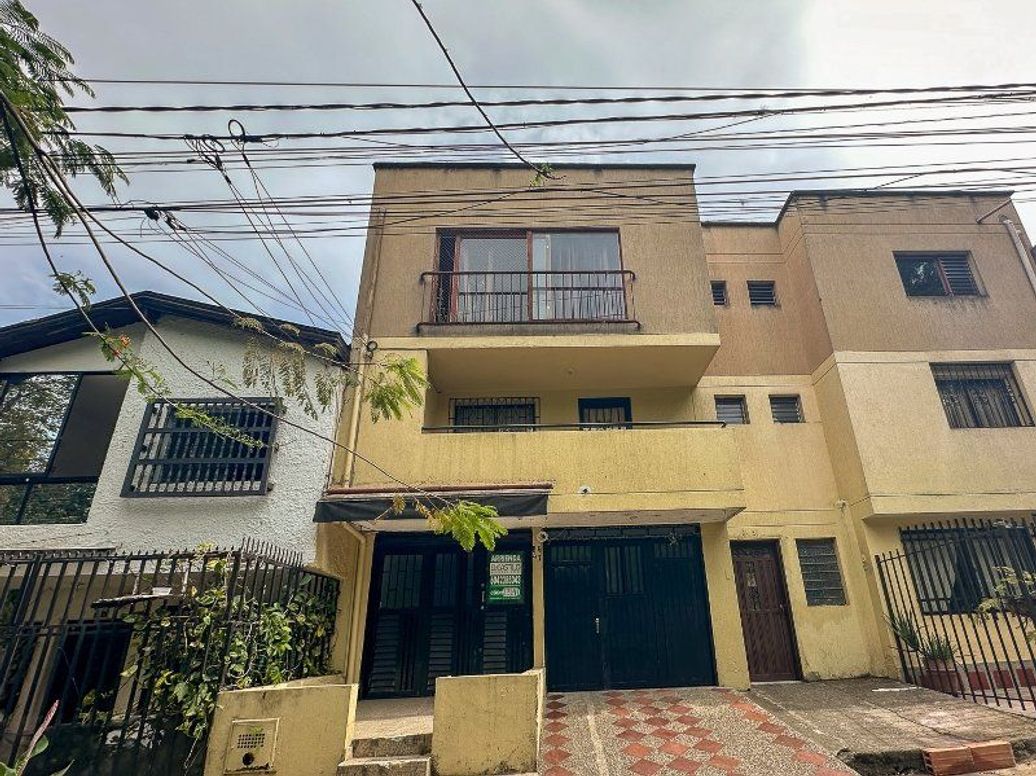 Apartaestudio en Arriendo con el Código 23141 en Los Alpes