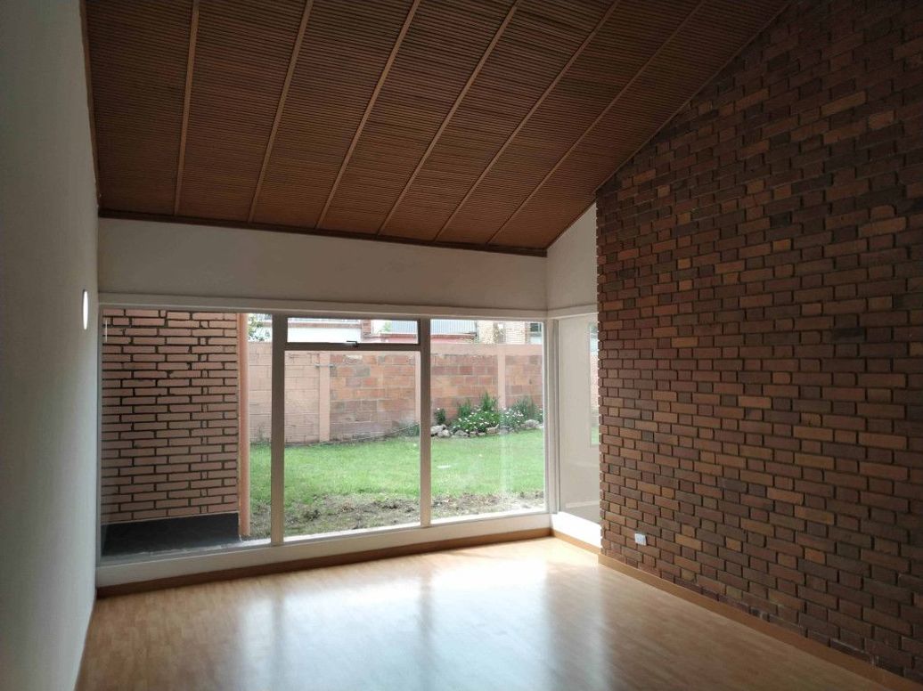 Casa de 5 alcobas en venta en Niza, Bogotá, 260 m² · foto 6 de 20