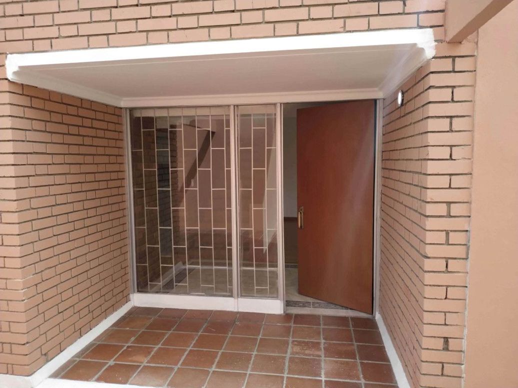 Casa de 5 alcobas en venta en Niza, Bogotá, 260 m² · foto 4 de 20
