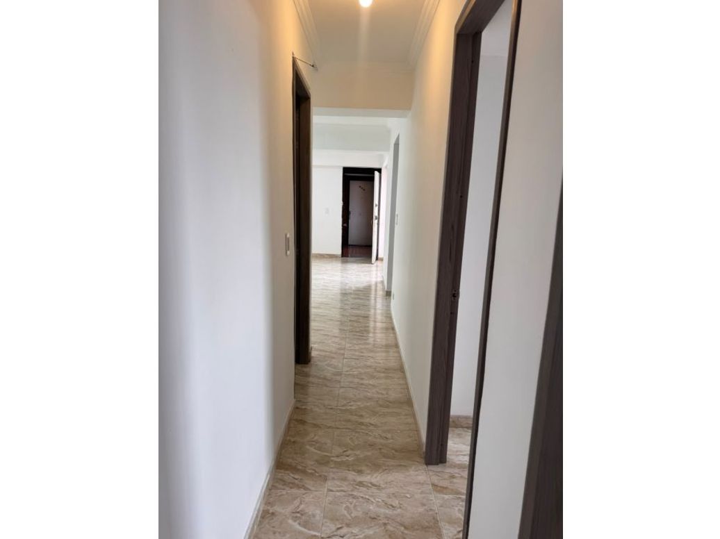 Apartamento de 3 alcobas en venta en Centro Fontibon, Bogotá, 67 m² · foto 7 de 18