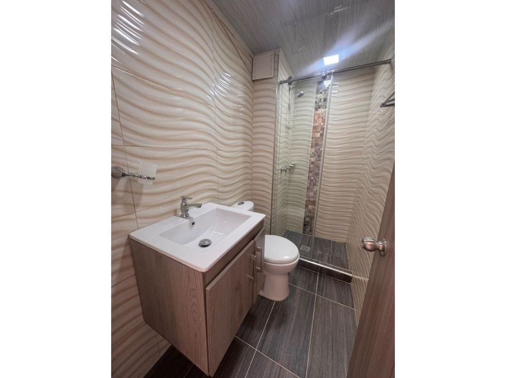Apartamento de 3 alcobas en venta en Centro Fontibon, Bogotá, 67 m² · foto 6 de 18