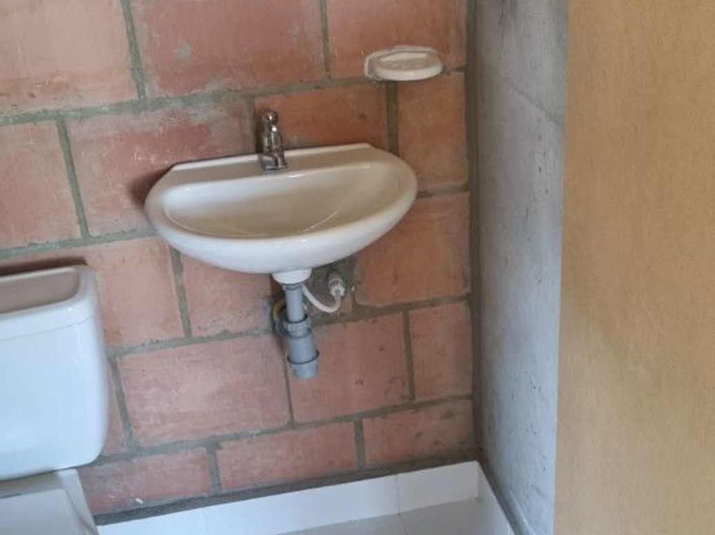 Apartamento de 2 alcobas en venta en Ub. San Luis, Bogotá, 45 m² · foto 8 de 16