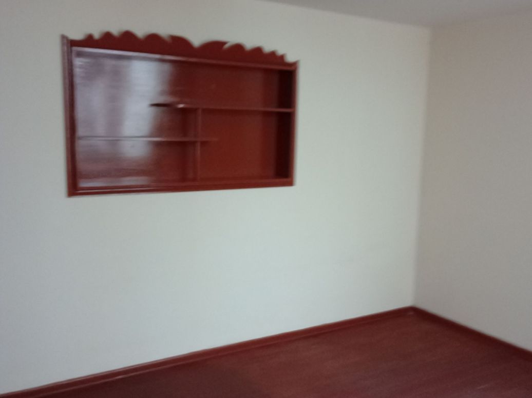 Casa de 5 alcobas en venta en Ricaurte, Bogotá, 251 m² · foto 5 de 20