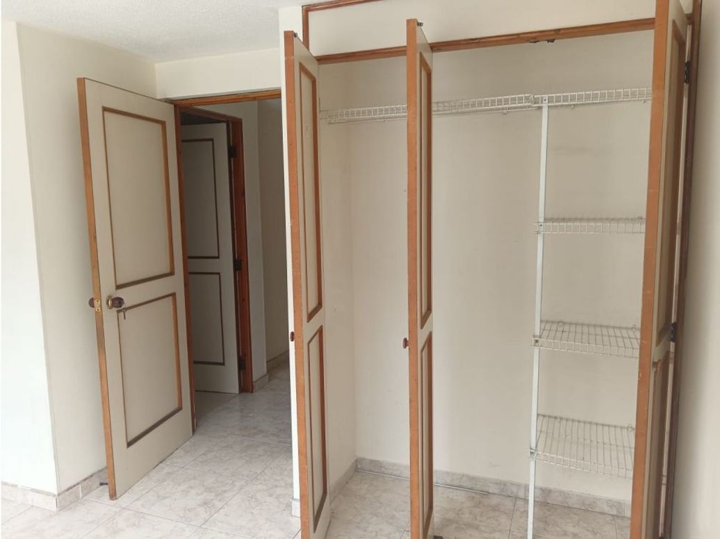 Casa de 3 alcobas en venta en Quintas De Santa Bárbara, Bogotá, 85 m² · foto 9 de 16