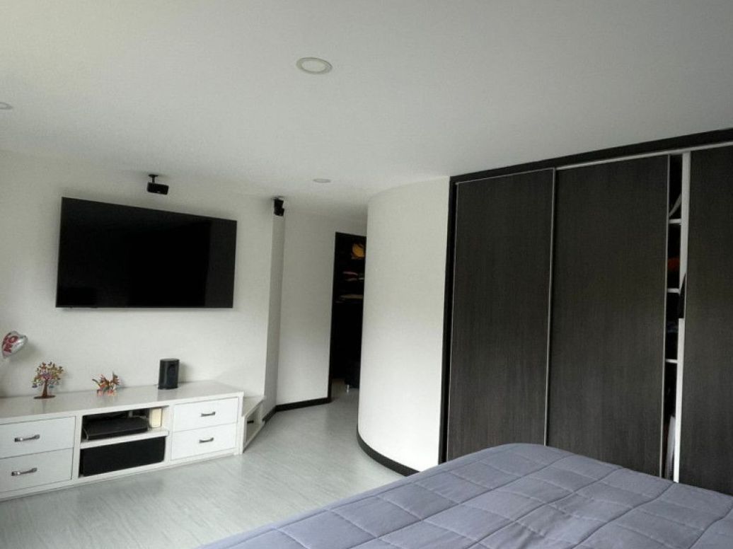 Apartamento de 3 alcobas en venta en Mónaco, Bogotá, 169 m² · foto 19 de 20