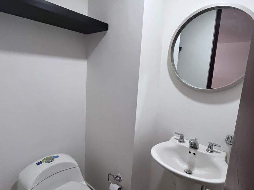 Apartamento de 1 alcoba en arriendo en María Cristina, Bogotá, 55 m² · foto 7 de 17