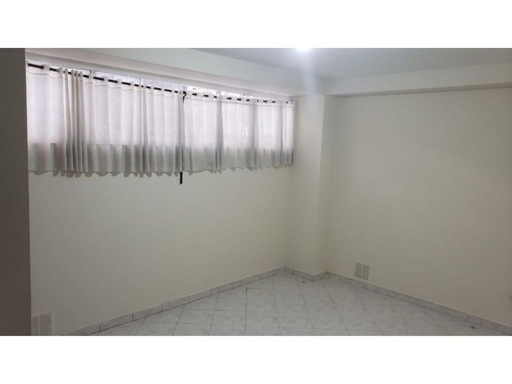 Casa de 6 alcobas en venta en Galerías, Bogotá, 225 m² · foto 11 de 20
