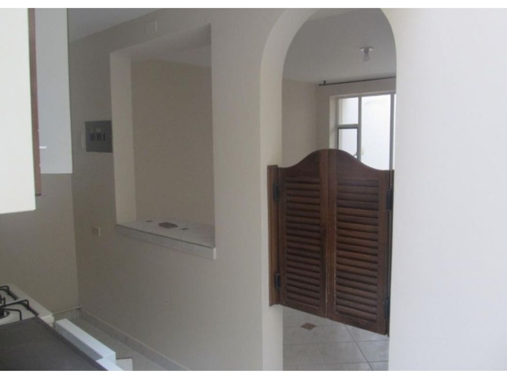 Casa de 6 alcobas en venta en Galerías, Bogotá, 225 m² · foto 3 de 20
