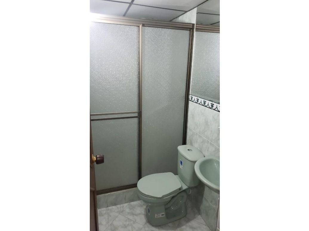 Casa de 6 alcobas en venta en Galerías, Bogotá, 225 m² · foto 19 de 20