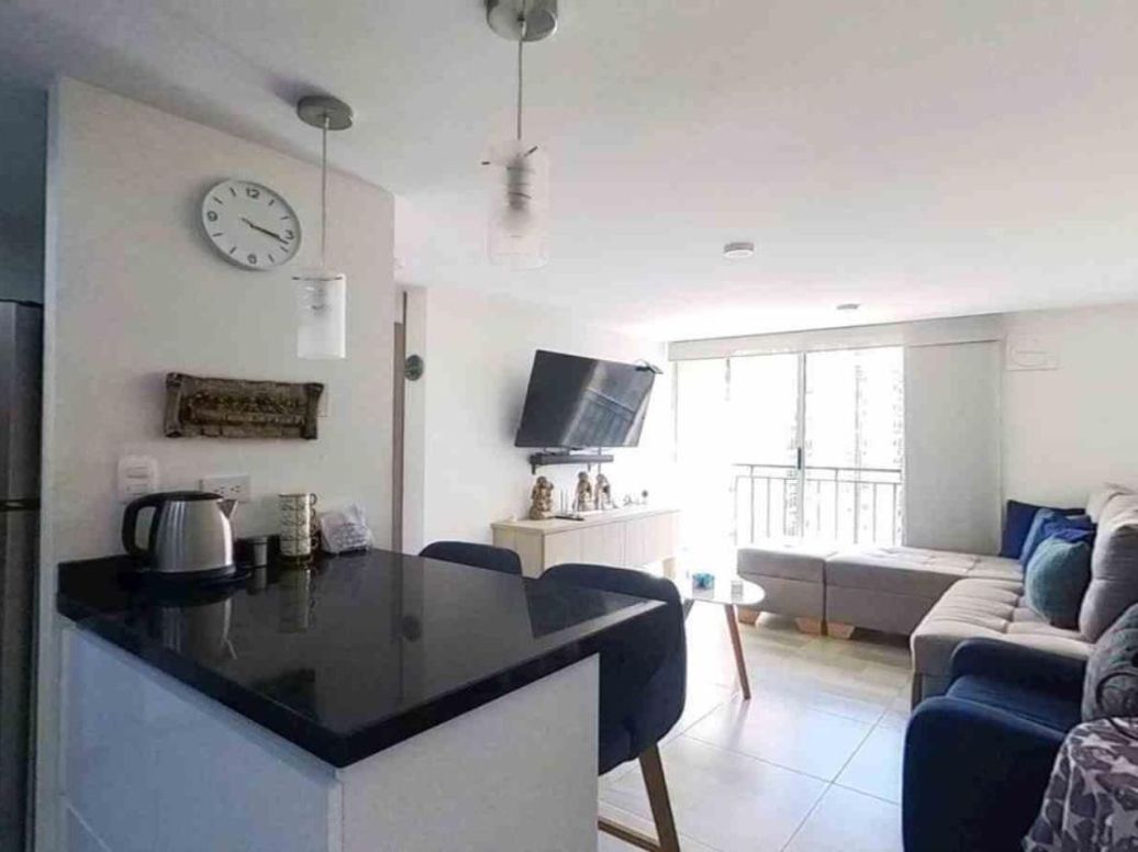 Apartamento de 2 alcobas en venta en Fontibón Centro, Bogotá, 42 m² · foto 3 de 20