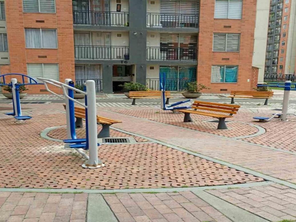 Apartamento de 2 alcobas en venta en Fontibón Centro, Bogotá, 42 m² · foto 17 de 20