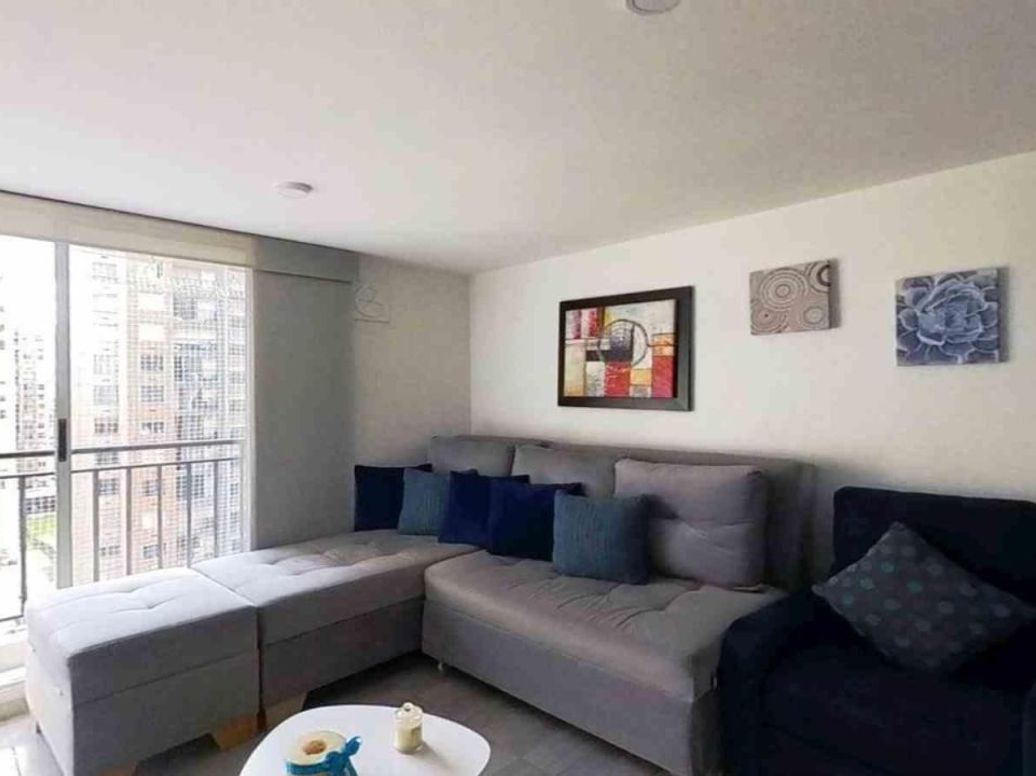 Apartamento de 2 alcobas en venta en Fontibón Centro, Bogotá, 42 m² · foto 2 de 20