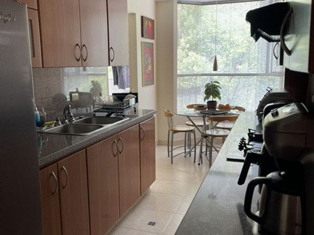 Apartamento de 3 alcobas en venta en Los Alpes, Bogotá, 228 m² · foto 9 de 20