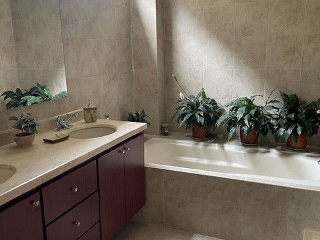 Apartamento de 3 alcobas en venta en Los Alpes, Bogotá, 228 m² · foto 15 de 20