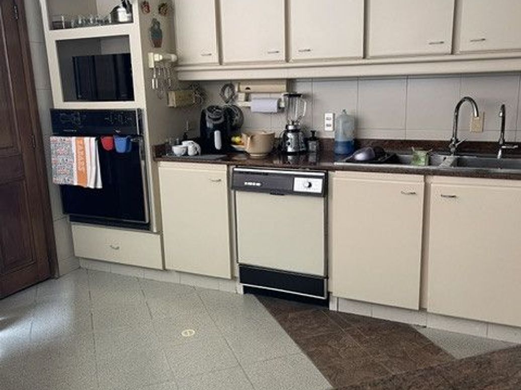 Apartamento de 3 alcobas en venta en Chico Norte Et. Iii, Bogotá, 230 m² · foto 8 de 15