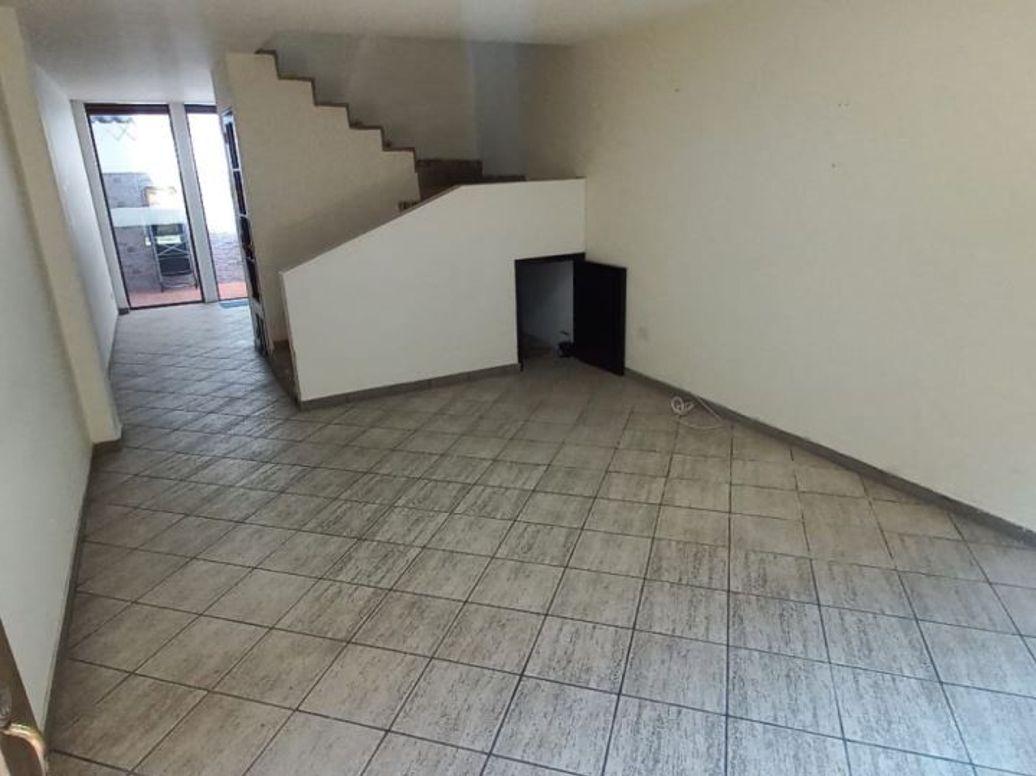 Casa de 4 alcobas en venta en Villas De Granada, Bogotá, 130 m² · foto 3 de 20