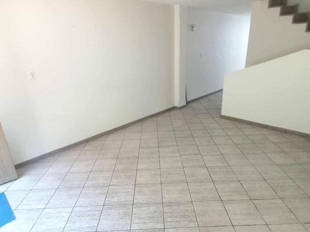 Casa de 4 alcobas en venta en Villas De Granada, Bogotá, 130 m² · foto 4 de 20