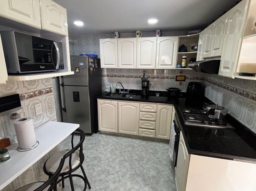 Casa de 3 alcobas en venta en El Contador, Bogotá, 122 m² · foto 3 de 20