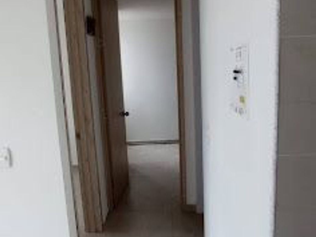 Apartamento de 2 alcobas en venta en Ciudad Salitre Suroriental, Bogotá, 40 m² · foto 4 de 12