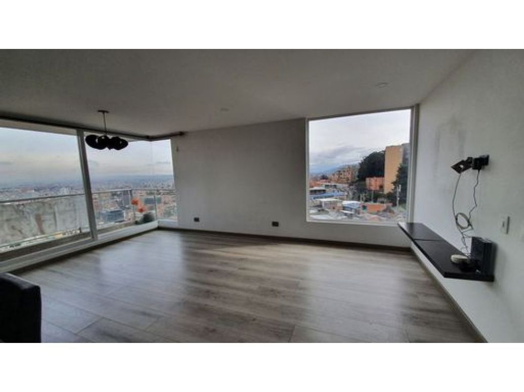 Apartamento de 2 alcobas en venta en Chapinero Alto, Bogotá, 86 m² · foto 3 de 9