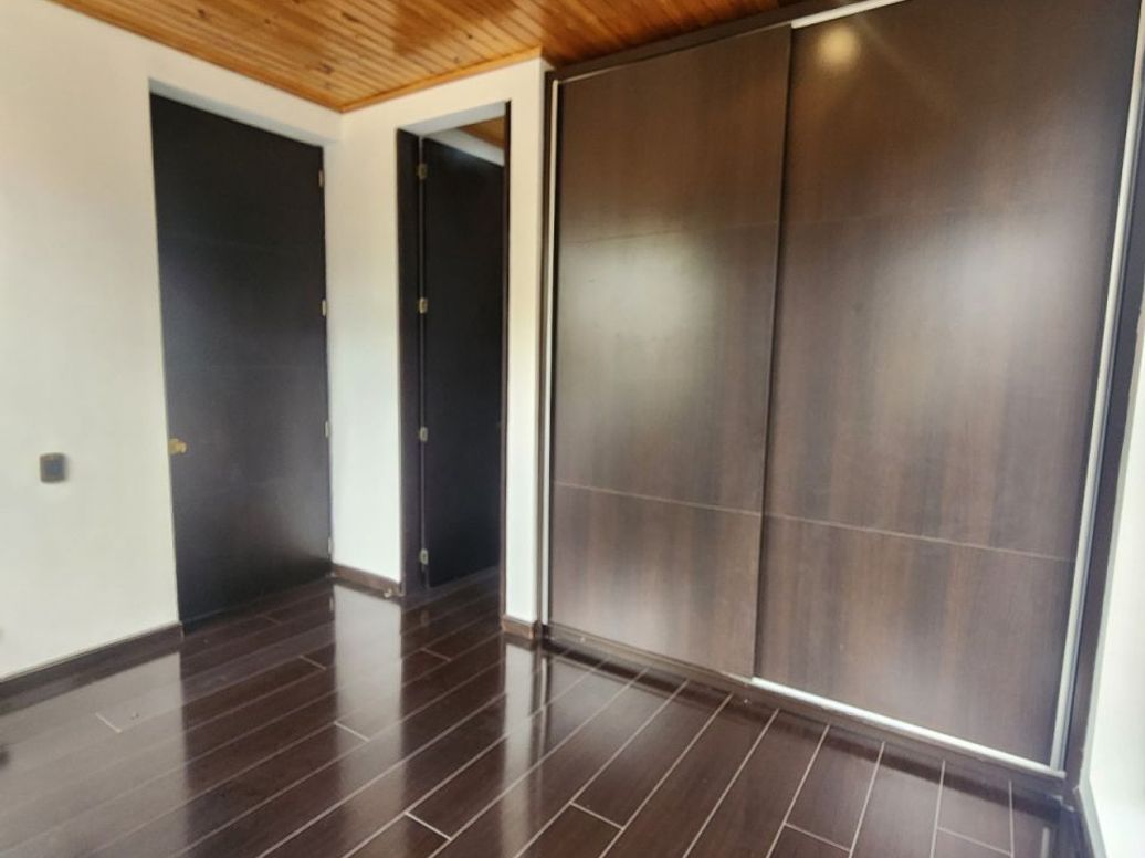Casa de 3 alcobas en venta en Viveros, Bogotá, 346 m² · foto 15 de 20