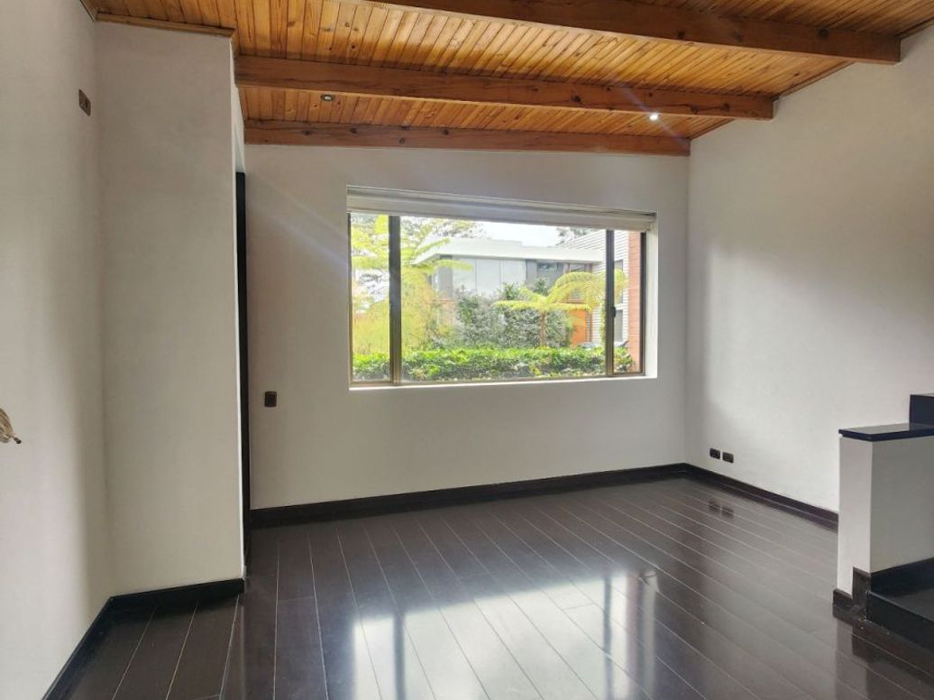 Casa de 3 alcobas en venta en Viveros, Bogotá, 346 m² · foto 16 de 20