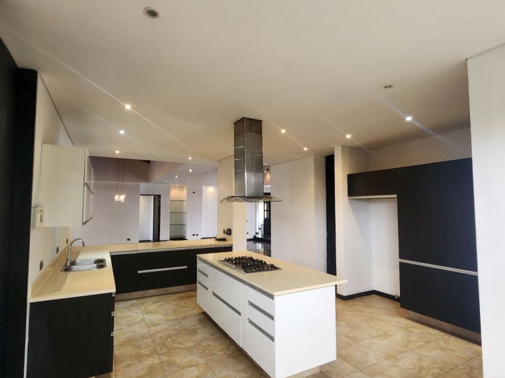 Casa de 3 alcobas en venta en Viveros, Bogotá, 346 m² · foto 5 de 20