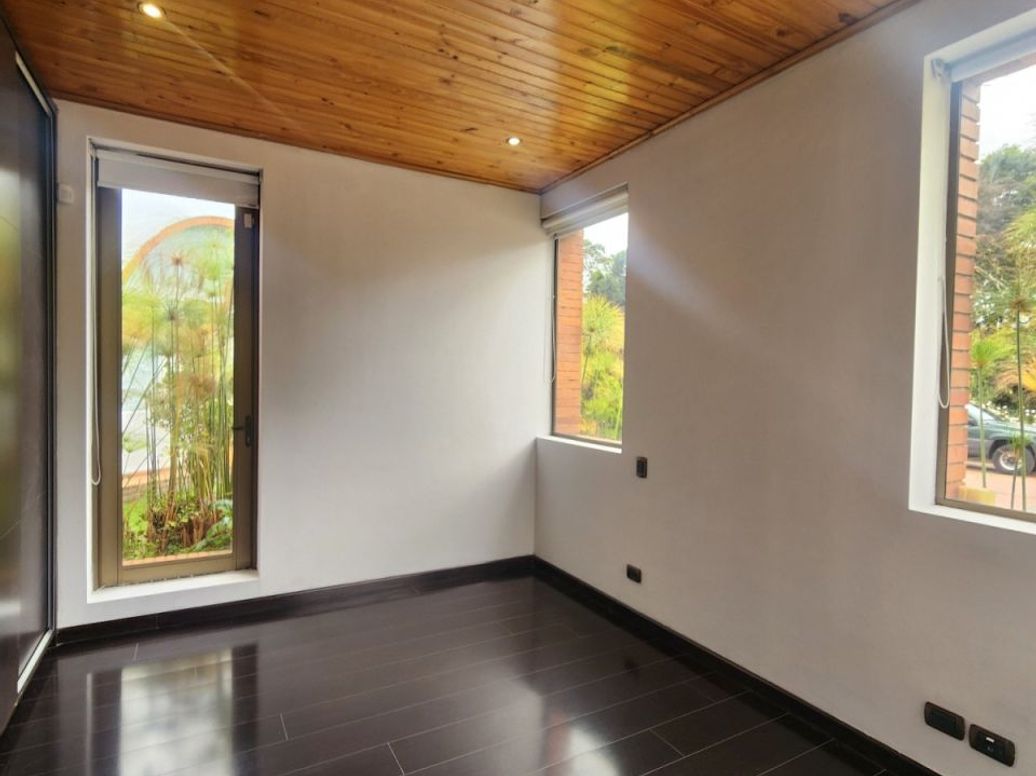 Casa de 3 alcobas en venta en Viveros, Bogotá, 346 m² · foto 9 de 20
