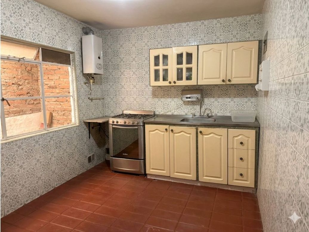 Casa de 5 alcobas en venta en Tunjuelito, Bogotá, 350 m² · foto 8 de 19