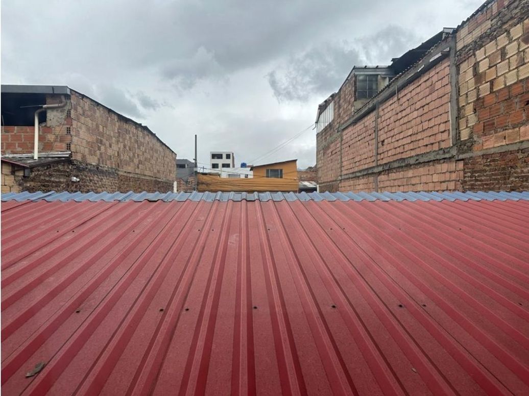 Casa de 5 alcobas en venta en Tunjuelito, Bogotá, 350 m² · foto 17 de 19