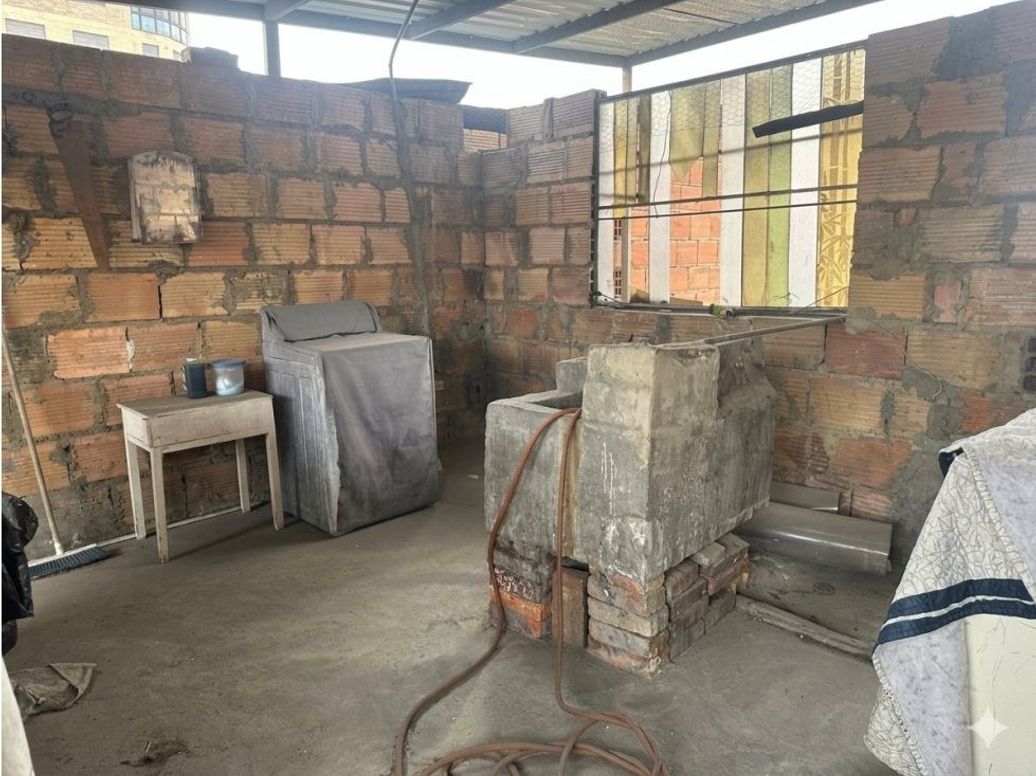 Casa de 5 alcobas en venta en Tunjuelito, Bogotá, 350 m² · foto 19 de 19