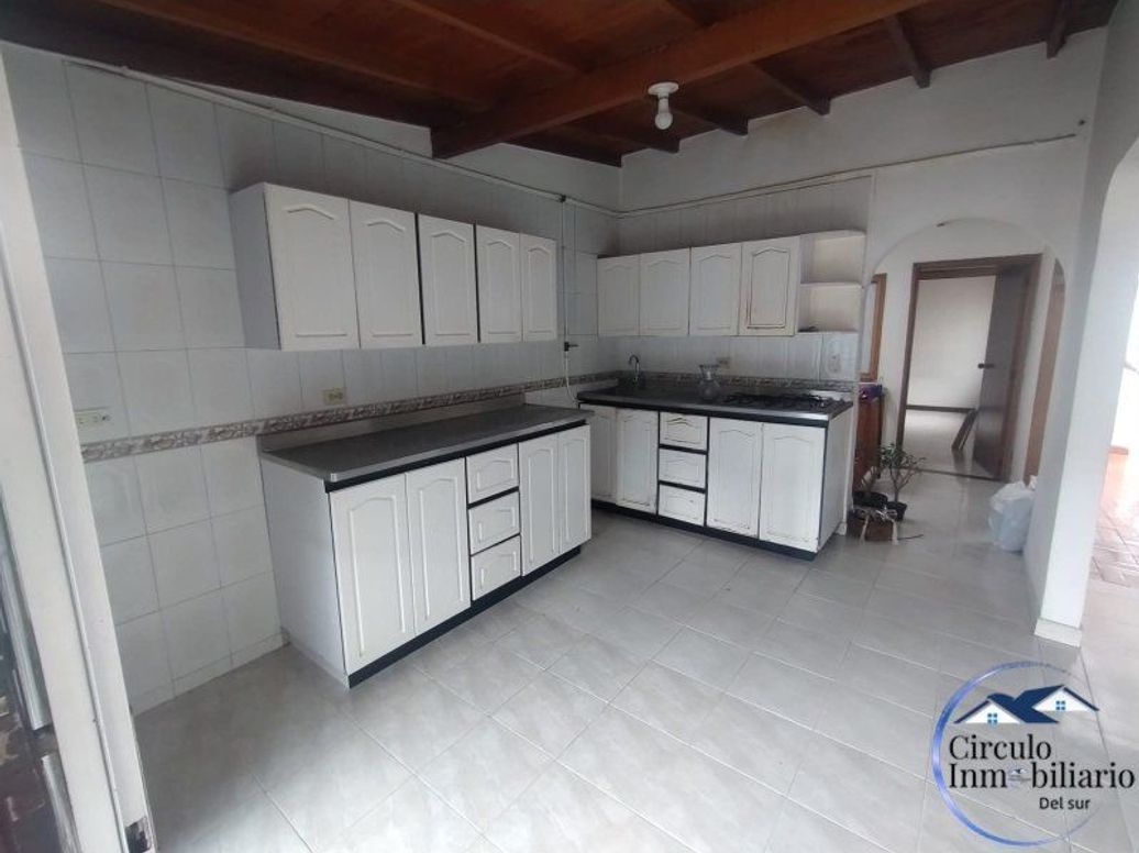 Casa en Arriendo con el Código 4087 en Prados De Sabaneta