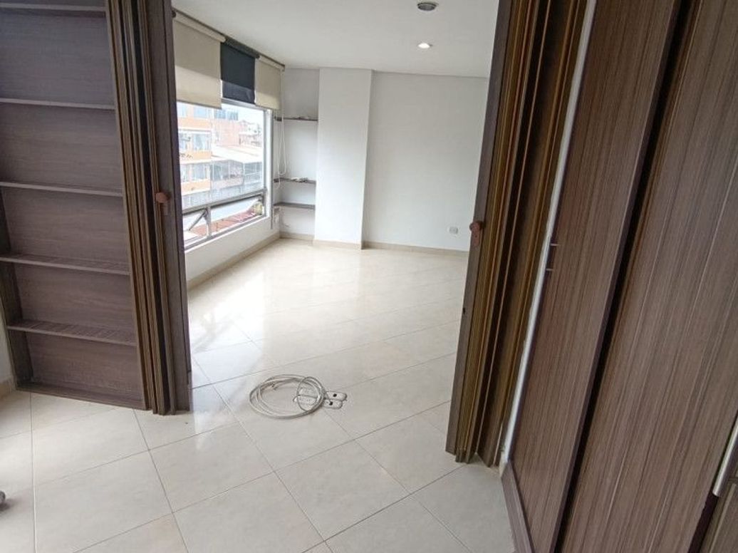 Apartamento de 1 alcoba en venta en La Alqueria, Bogotá, 31 m² · foto 9 de 13