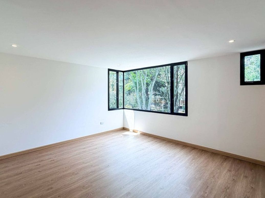 Apartamento de 3 alcobas en arriendo en Chico, Bogotá, 190 m² · foto 16 de 20