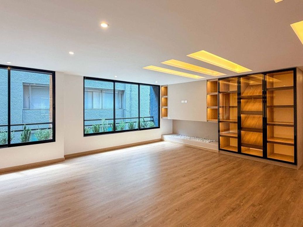 Apartamento de 3 alcobas en arriendo en Chico, Bogotá, 190 m² · foto 2 de 20