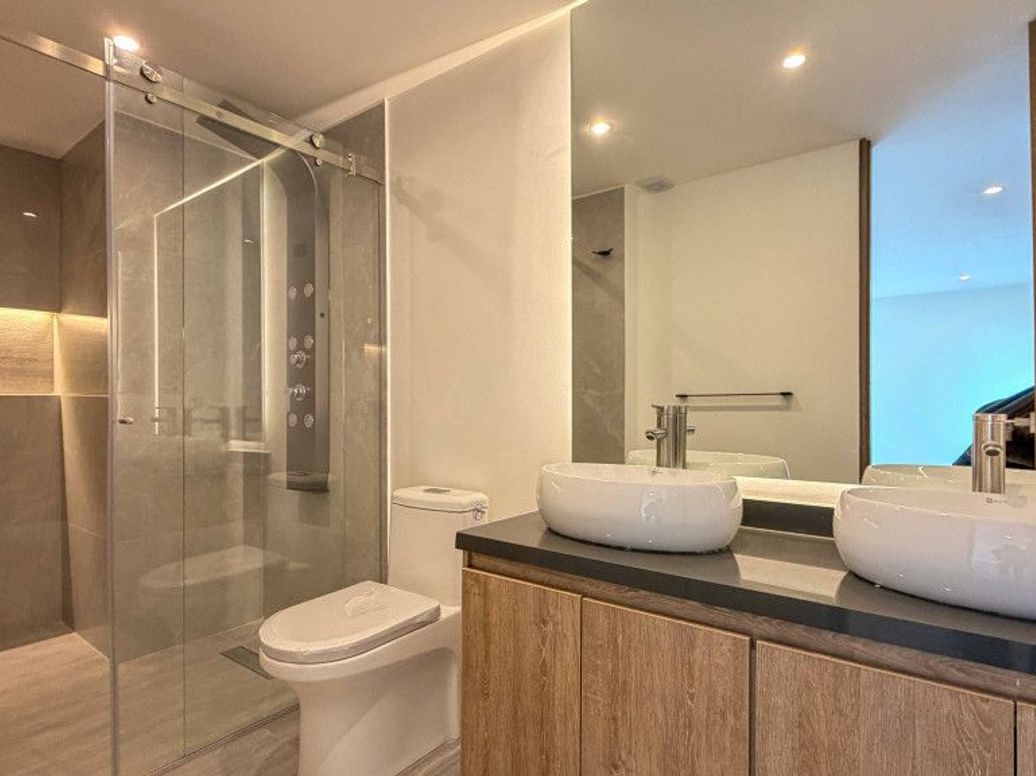 Apartamento de 3 alcobas en arriendo en Chico, Bogotá, 190 m² · foto 19 de 20
