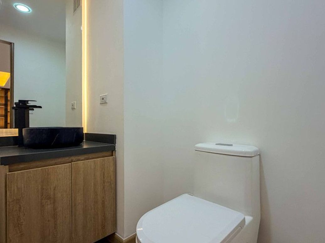 Apartamento de 3 alcobas en arriendo en Chico, Bogotá, 190 m² · foto 4 de 20