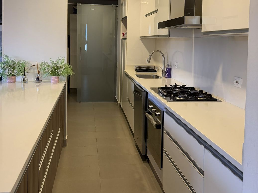 Apartamento de 3 alcobas en venta en Cantalejo, Bogotá, 169 m² · foto 7 de 20