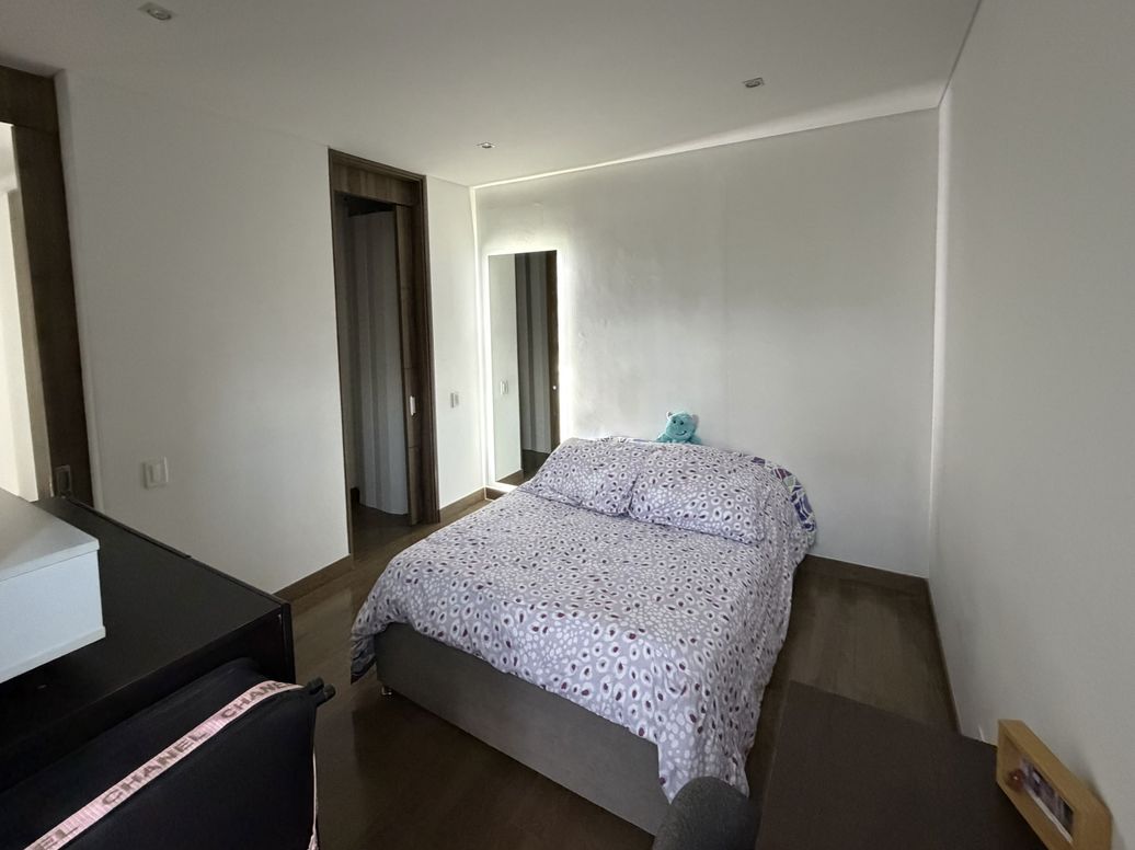 Apartamento de 3 alcobas en venta en Cantalejo, Bogotá, 169 m² · foto 12 de 20