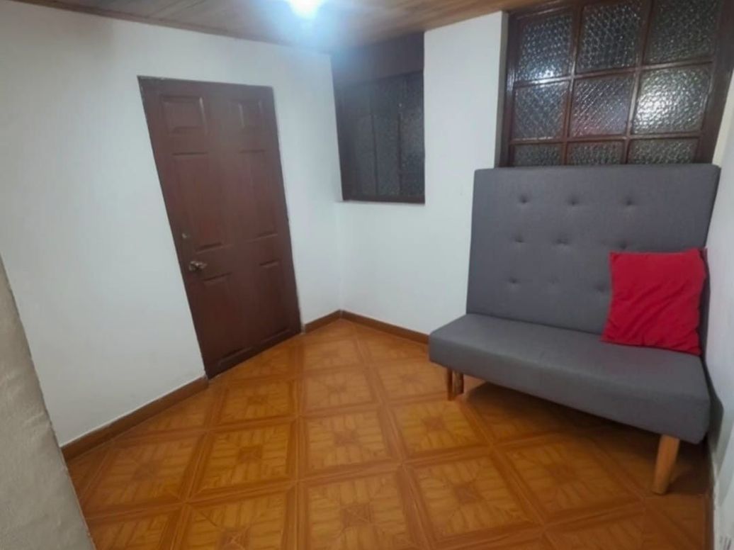 Casa de 8 alcobas en venta en Egipto, Bogotá · foto 3 de 20