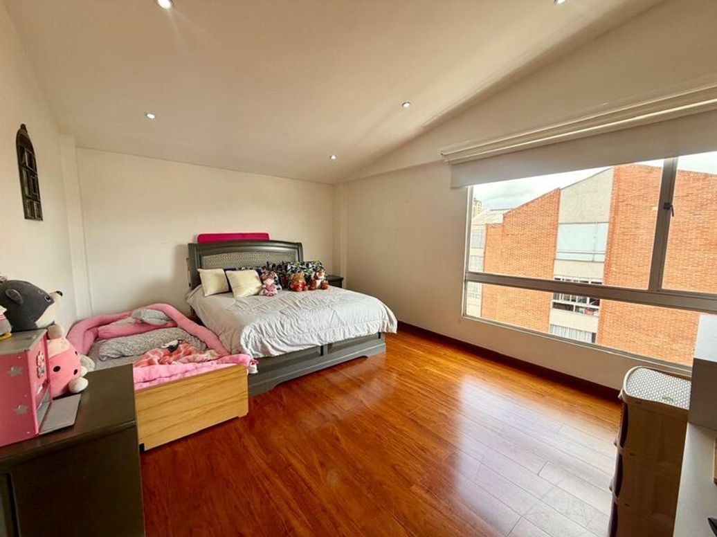 Apartamento de 4 alcobas en venta en El Rosario, Bogotá, 114 m² · foto 9 de 20
