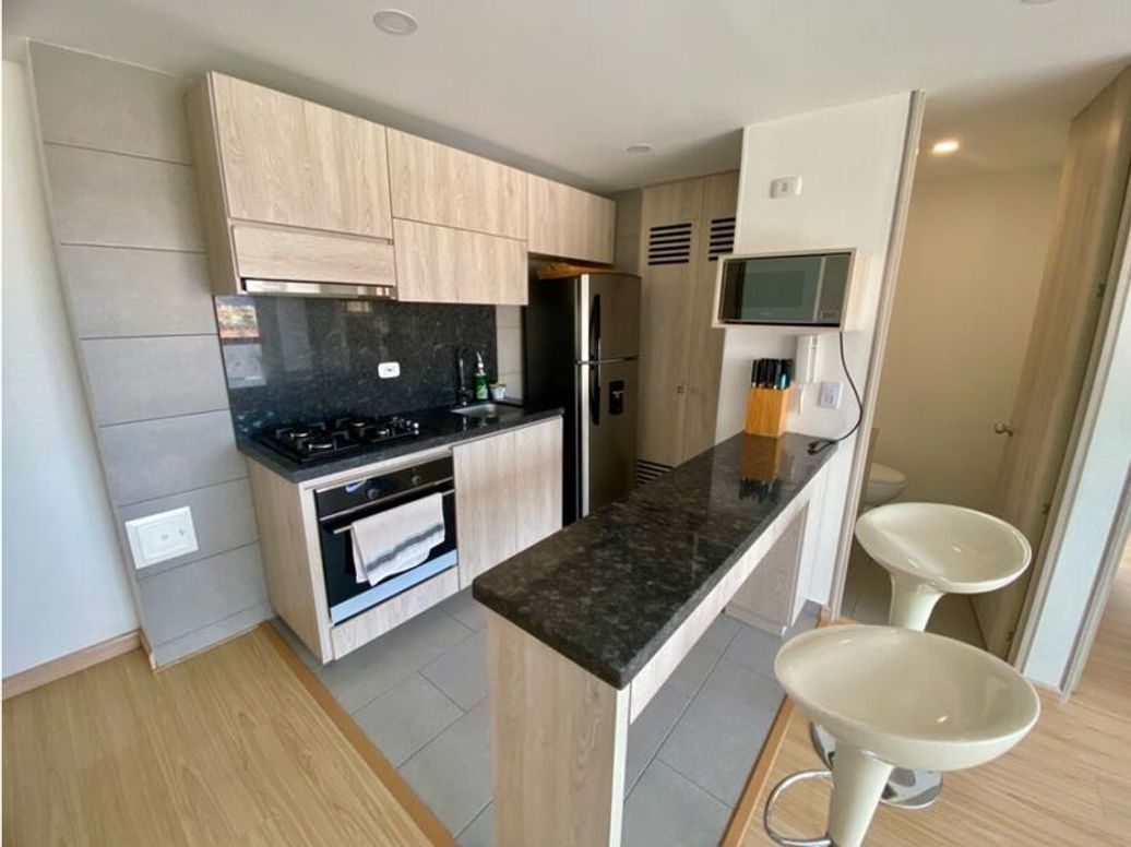 Apartamento de 1 alcoba en venta en Santa Barbara Oriental, Bogotá, 38 m² · foto 4 de 16