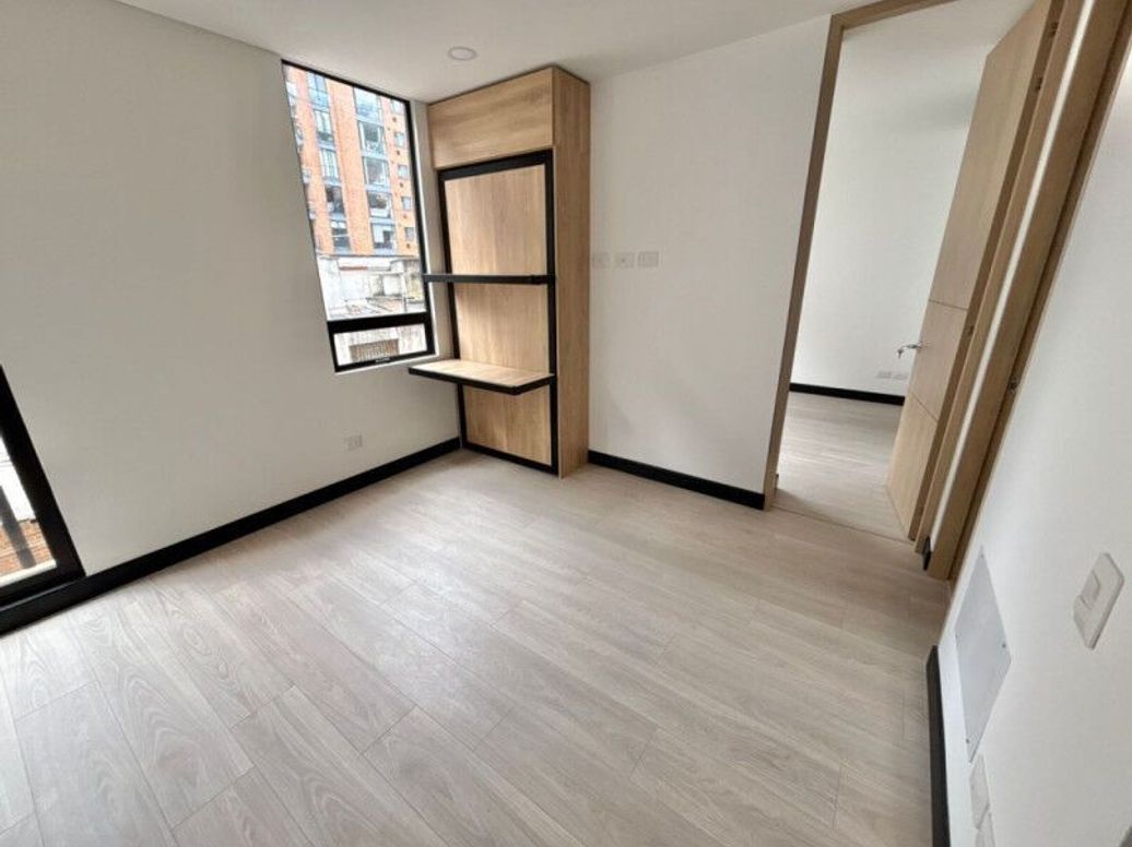 Apartamento de 1 alcoba en venta en Santa Barbara Oriental, Bogotá, 37 m² · foto 3 de 20