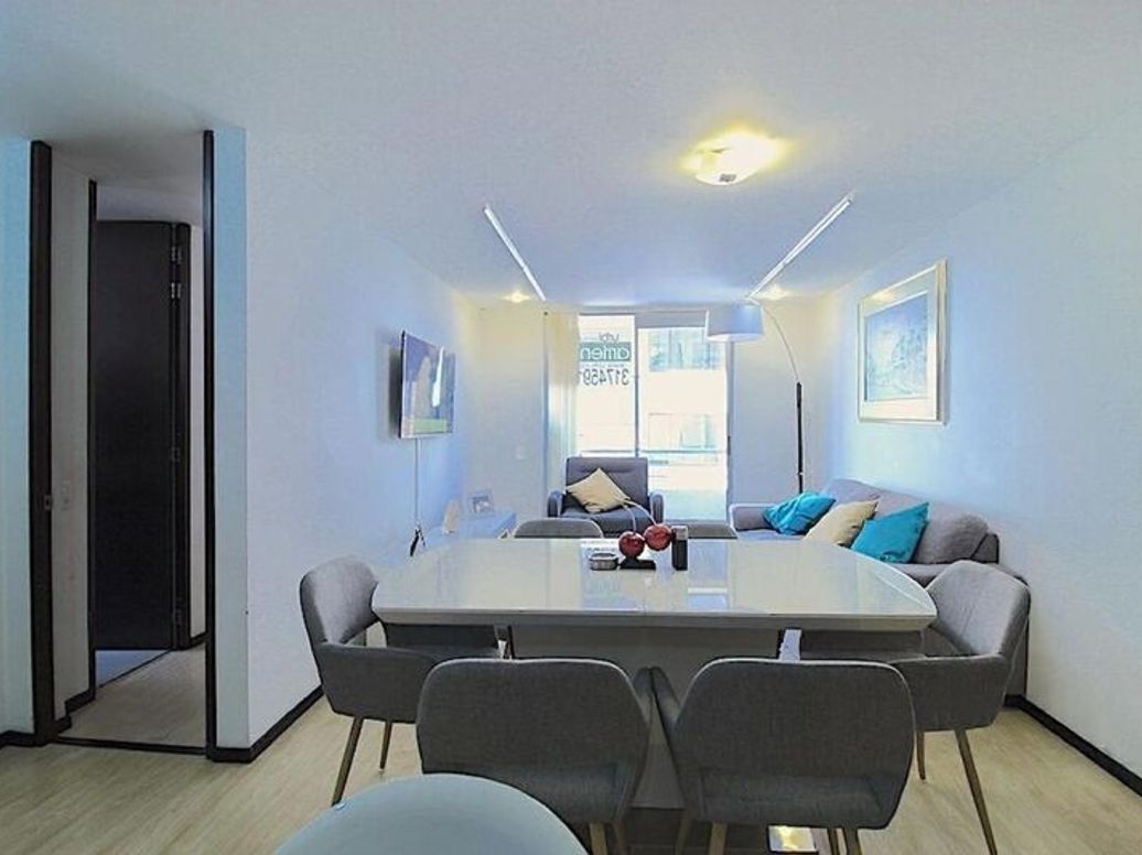 Apartamento de 2 alcobas en venta en Cedro Salazar, Bogotá, 66 m² · foto 4 de 13