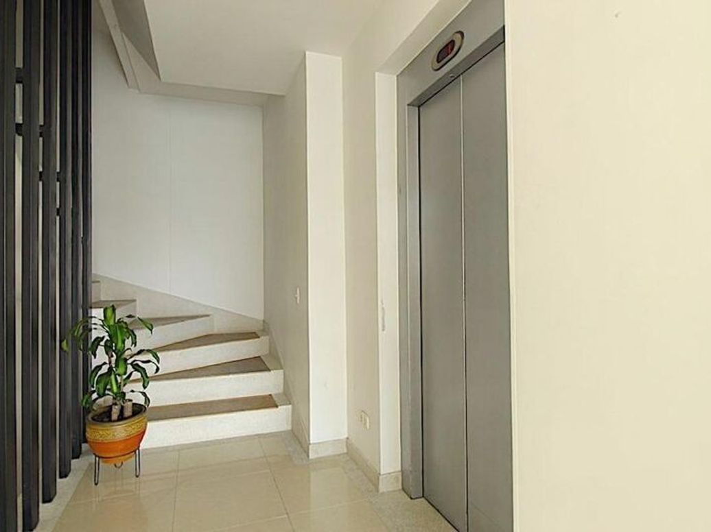 Apartamento de 2 alcobas en venta en Cedro Salazar, Bogotá, 66 m² · foto 11 de 13