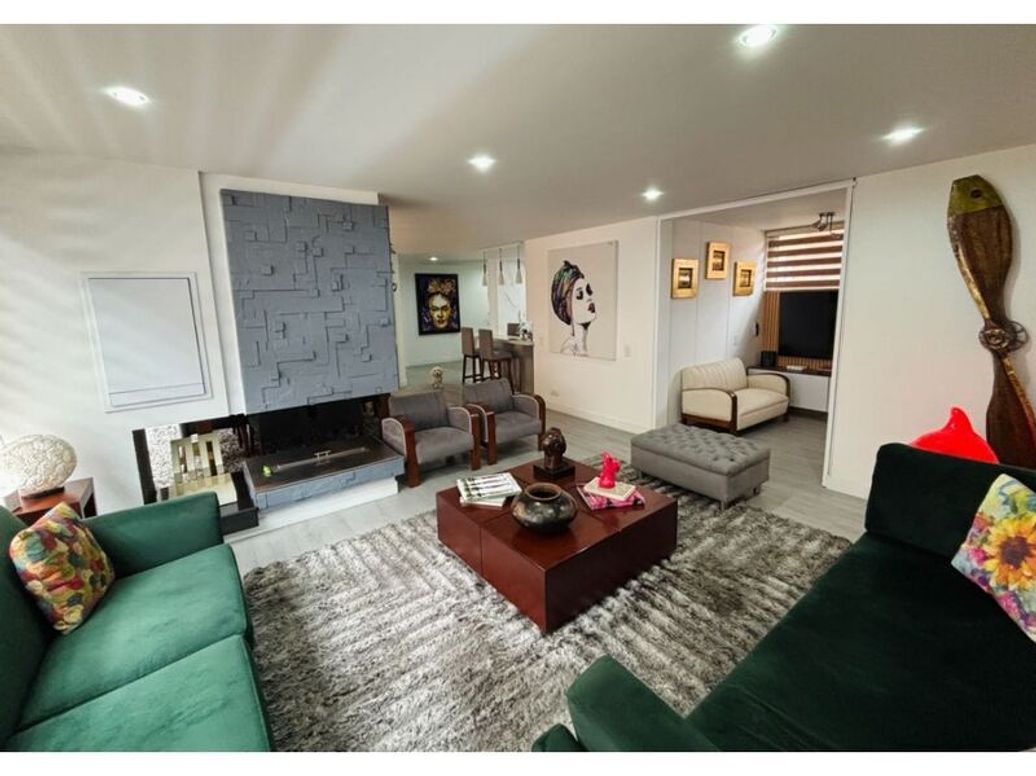 Apartamento de 3 alcobas en venta en Santa Barbara Occidental, Bogotá, 143 m² · foto 6 de 16