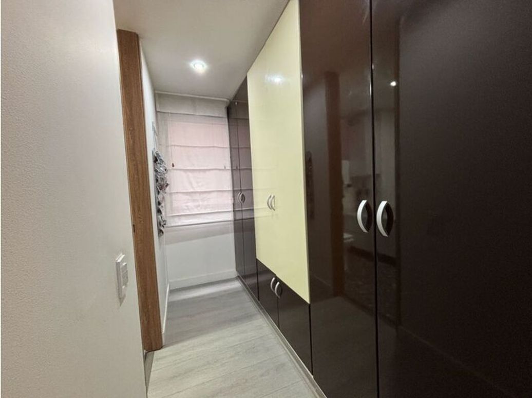 Apartamento de 3 alcobas en venta en Santa Barbara Occidental, Bogotá, 143 m² · foto 15 de 16