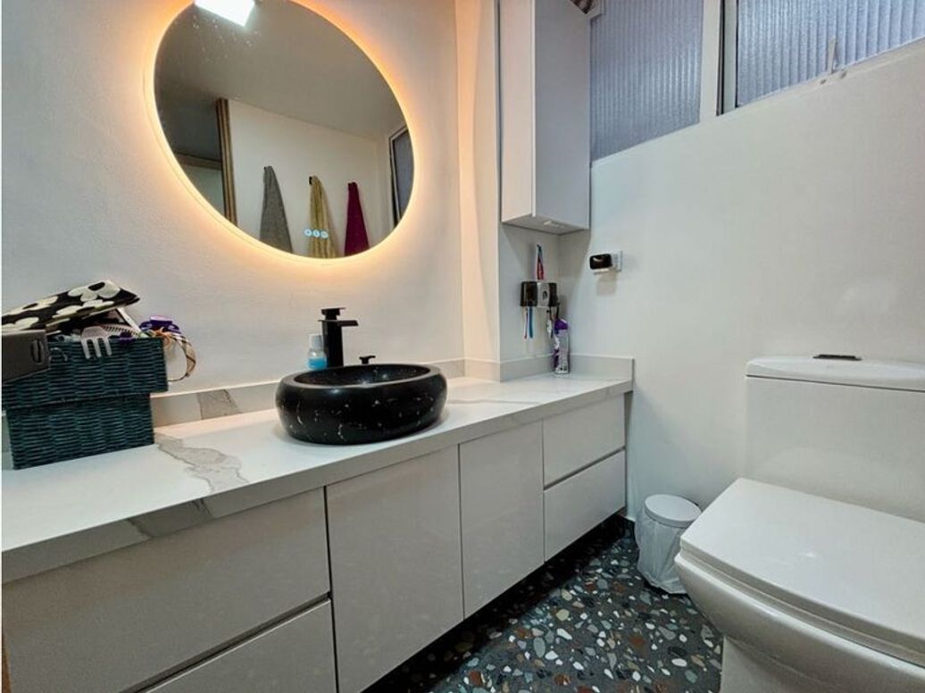 Apartamento de 3 alcobas en venta en Santa Barbara Occidental, Bogotá, 143 m² · foto 16 de 16